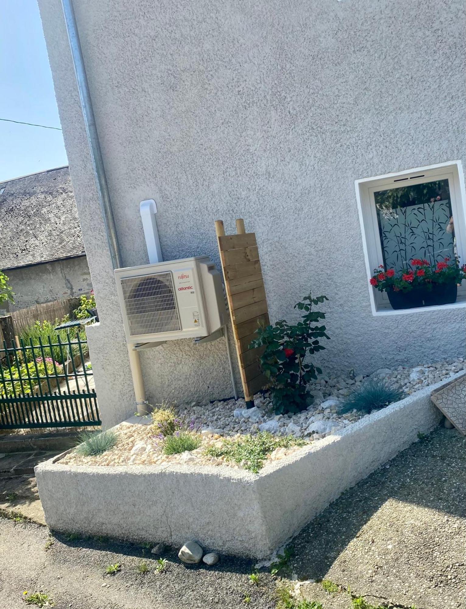 Maison De Village Entre Lac Et Montagne La Motte-Servolex Exteriör bild